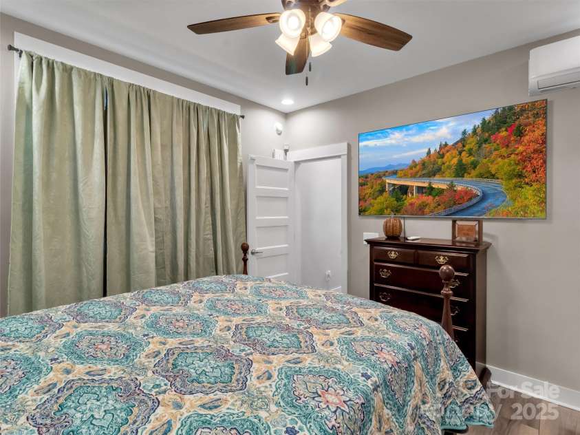 380 Carolina Avenue, Marion, NC 28752.  MLS# CAR4249515, YatesRealty ID 12554. 