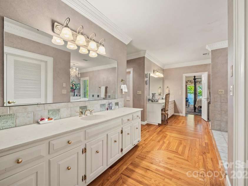 16 Sunrise Point Court, Lake Wylie, SC 29710.  MLS# CAR4229214, YatesRealty ID 12555. 