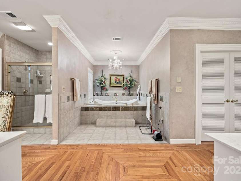 16 Sunrise Point Court, Lake Wylie, SC 29710.  MLS# CAR4229214, YatesRealty ID 12555. 
