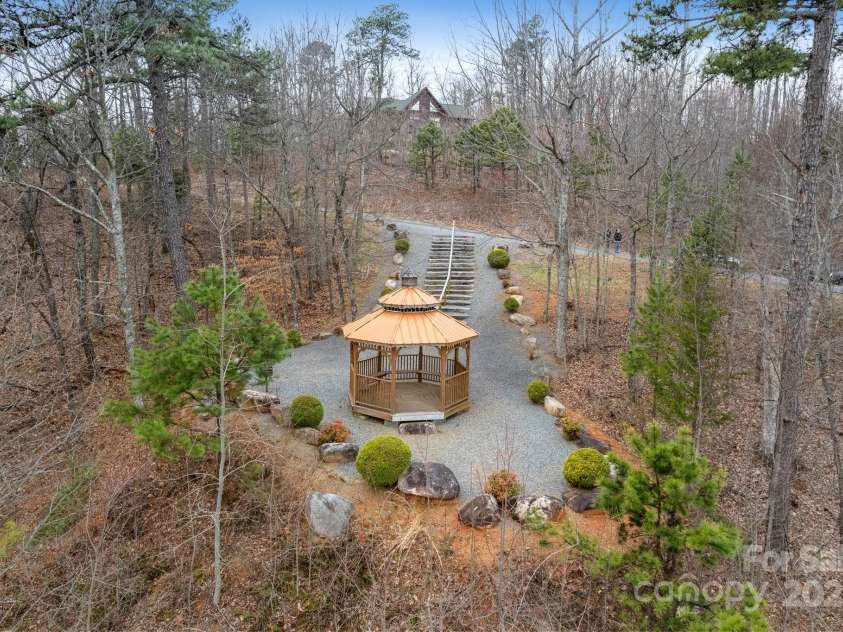 257 Adirondack Trail, Nebo, NC 28761.  MLS# CAR4222411, YatesRealty ID 12556. 