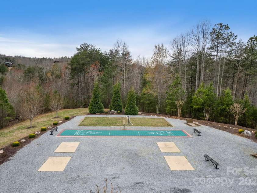 257 Adirondack Trail, Nebo, NC 28761.  MLS# CAR4222411, YatesRealty ID 12556. 