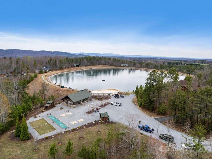 257 Adirondack Trail, Nebo, NC 28761.  MLS# CAR4222411, YatesRealty ID 12556. 