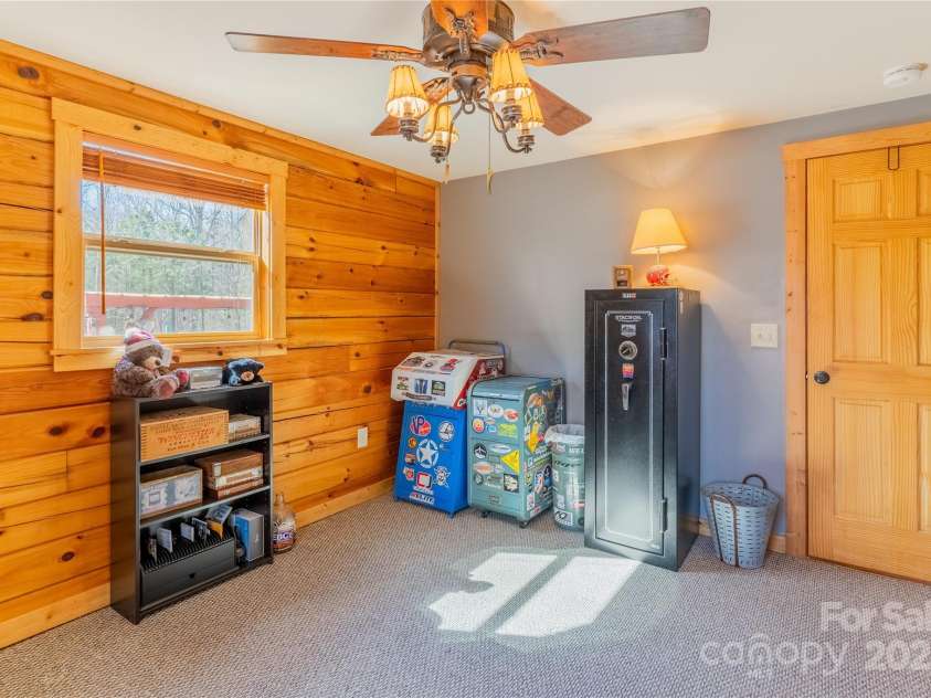 257 Adirondack Trail, Nebo, NC 28761.  MLS# CAR4222411, YatesRealty ID 12556. 