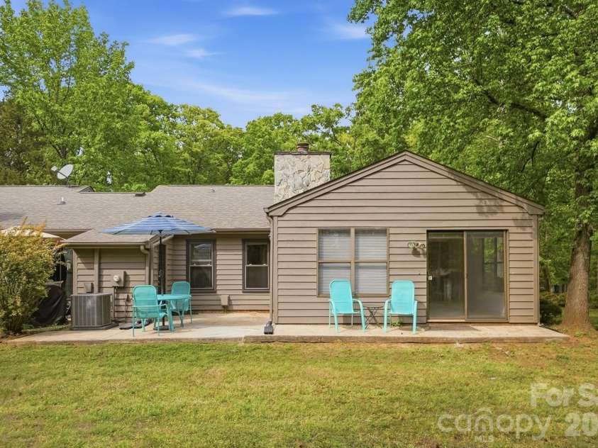 405 Sweetgum Drive, Fort Mill, SC 29715.  MLS# CAR4369831, YatesRealty ID 12556. 