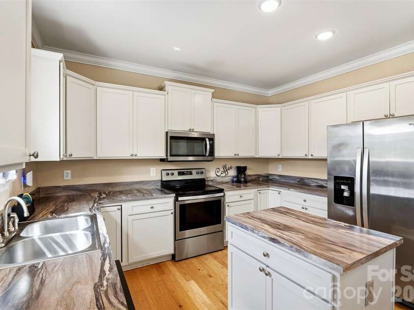 26 Brigman Road, Weaverville, NC 28787.  MLS# CAR4371036, YatesRealty ID 12559. 