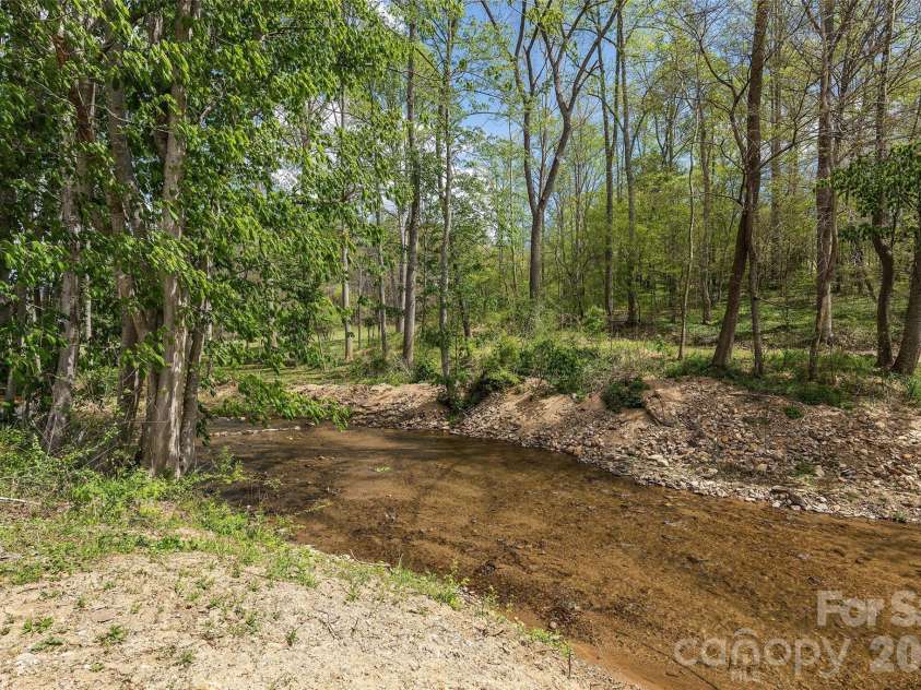26 Brigman Road, Weaverville, NC 28787.  MLS# CAR4371036, YatesRealty ID 12559. 