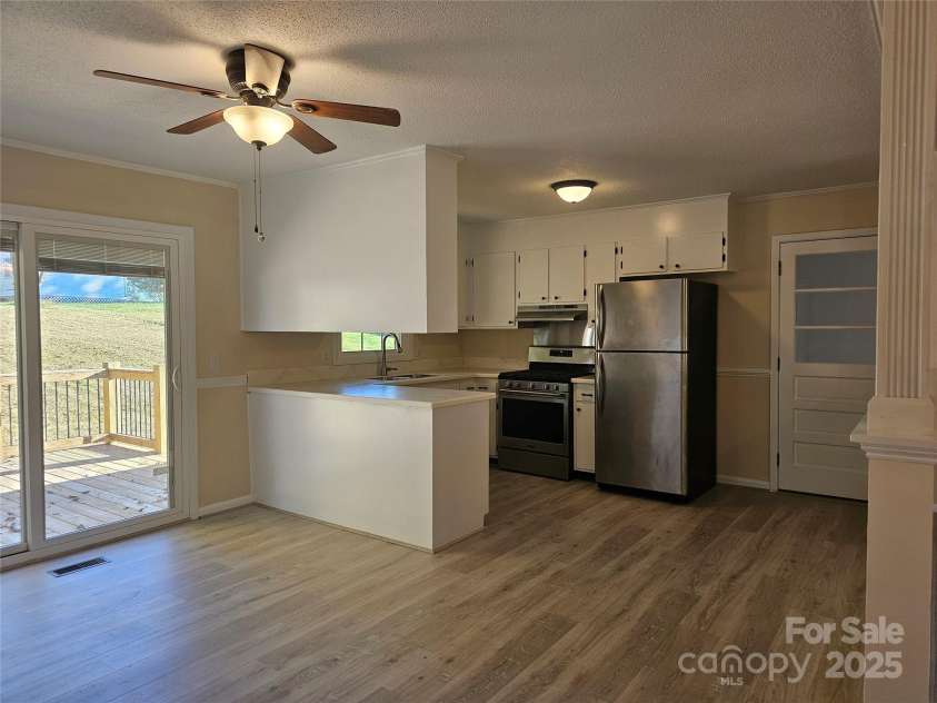 3025 Downing Street, Shelby, NC 28152.  MLS# CAR4318348, YatesRealty ID 1256. 