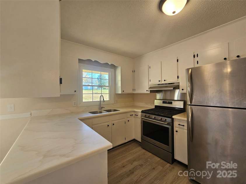 3025 Downing Street, Shelby, NC 28152.  MLS# CAR4318348, YatesRealty ID 1256. 