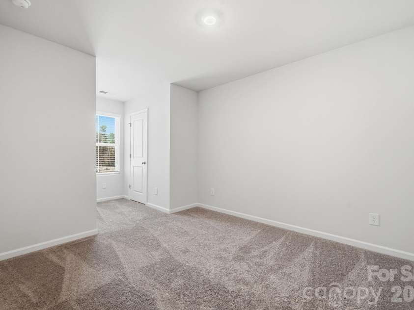 5107 Orchardview Way, Charlotte, NC 28216.  MLS# CAR4241432, YatesRealty ID 12561. Bedroom 2
