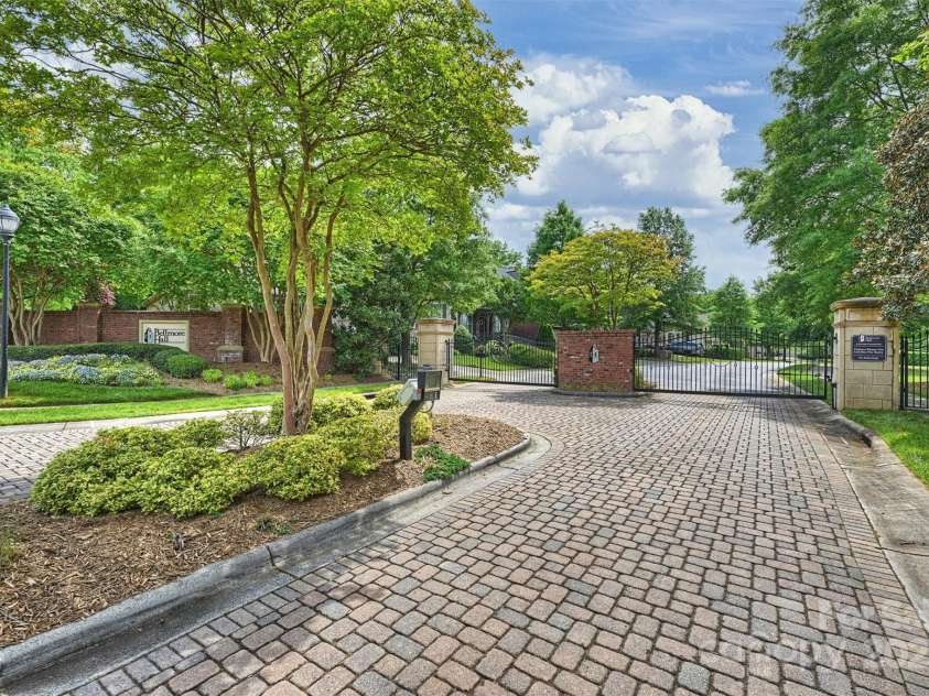 4122 Banfield Place, Charlotte, NC 28226.  MLS# CAR4252239, YatesRealty ID 12562. Gated Community