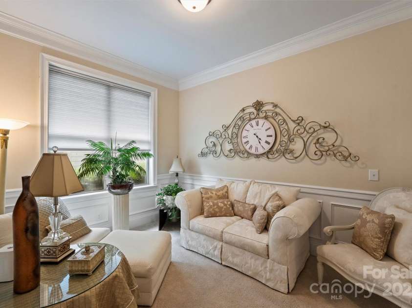 4122 Banfield Place, Charlotte, NC 28226.  MLS# CAR4252239, YatesRealty ID 12562. Office/Sitting Room