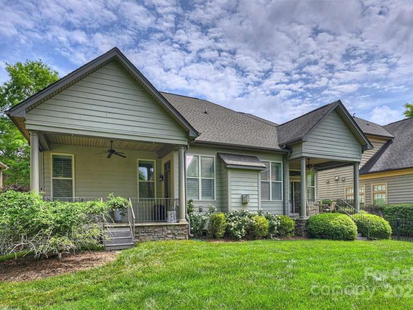 4122 Banfield Place, Charlotte, NC 28226.  MLS# CAR4252239, YatesRealty ID 12562. Rear of Home