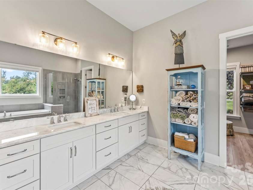 148 Cherry Crossing Lane, Belmont, NC 28012.  MLS# CAR4349564, YatesRealty ID 12563. 