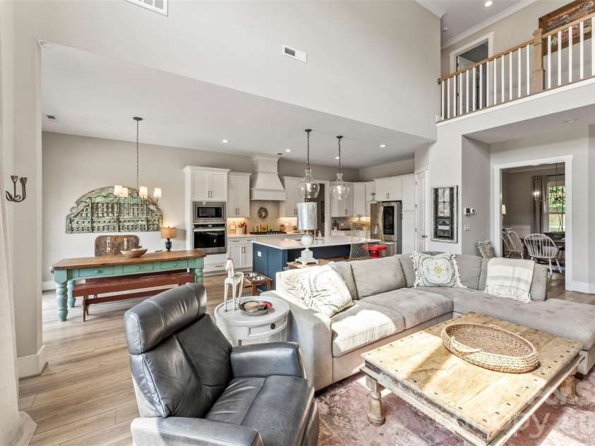 148 Cherry Crossing Lane, Belmont, NC 28012.  MLS# CAR4349564, YatesRealty ID 12563. 