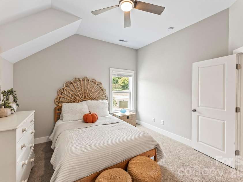 148 Cherry Crossing Lane, Belmont, NC 28012.  MLS# CAR4349564, YatesRealty ID 12563. 