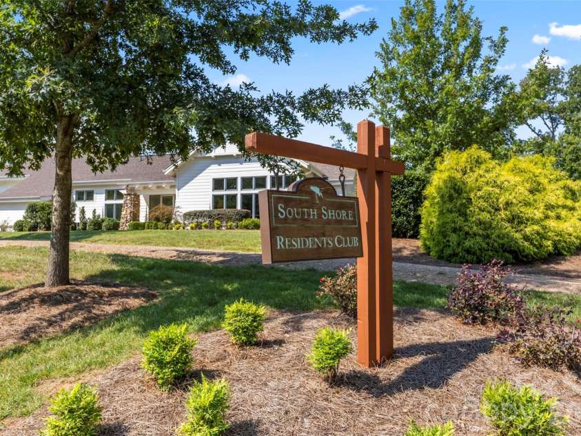 148 Cherry Crossing Lane, Belmont, NC 28012.  MLS# CAR4349564, YatesRealty ID 12563. 