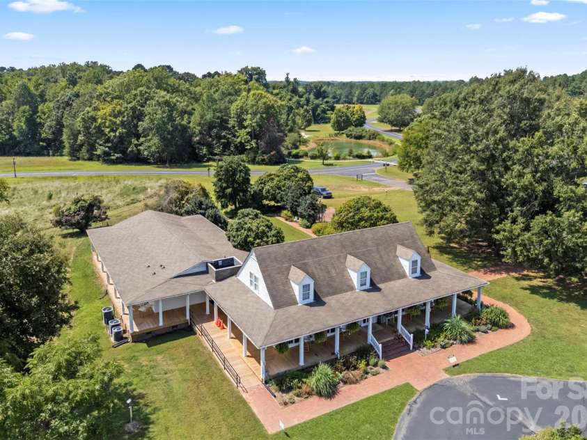 148 Cherry Crossing Lane, Belmont, NC 28012.  MLS# CAR4349564, YatesRealty ID 12563. 