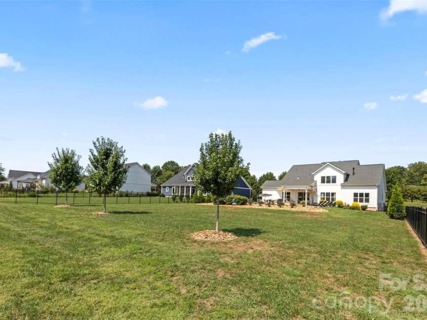 148 Cherry Crossing Lane, Belmont, NC 28012.  MLS# CAR4349564, YatesRealty ID 12563. 