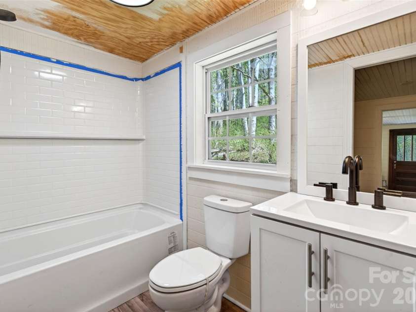 488 Cad Campbell Road, Bakersville, NC 28705.  MLS# CAR4370860, YatesRealty ID 12564. 