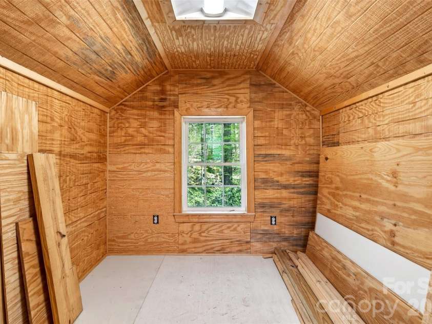 488 Cad Campbell Road, Bakersville, NC 28705.  MLS# CAR4370860, YatesRealty ID 12564. 