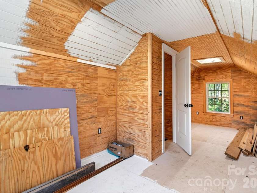 488 Cad Campbell Road, Bakersville, NC 28705.  MLS# CAR4370860, YatesRealty ID 12564. 