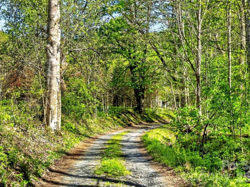 488 Cad Campbell Road, Bakersville, NC 28705.  MLS# CAR4370860, YatesRealty ID 12564. 