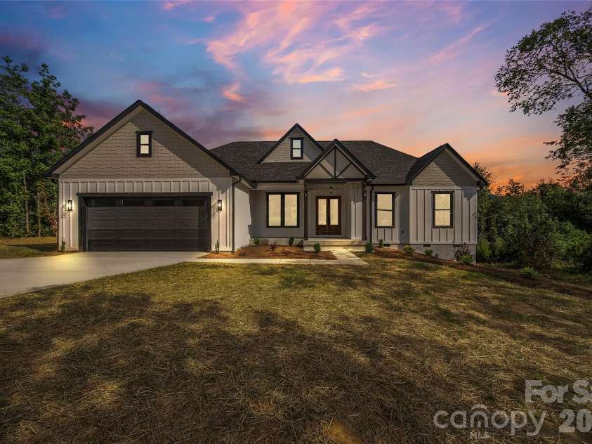 1132 Reba Lane, Kannapolis, NC 28081.  MLS# CAR4397783, YatesRealty ID 12565. 