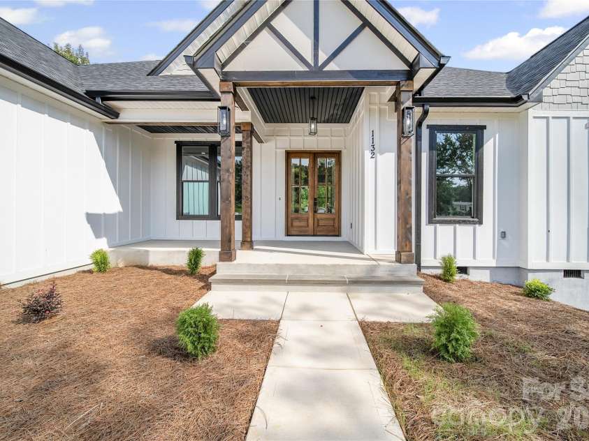 1132 Reba Lane, Kannapolis, NC 28081.  MLS# CAR4397783, YatesRealty ID 12565. 