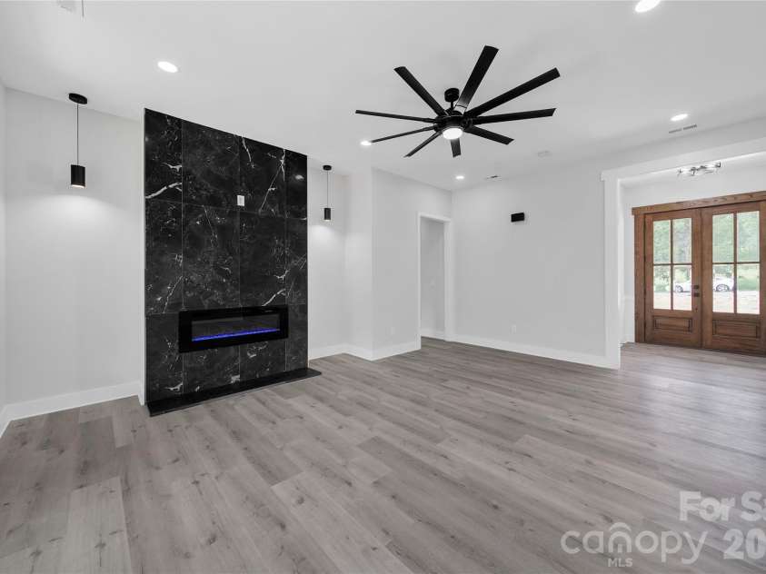 1132 Reba Lane, Kannapolis, NC 28081.  MLS# CAR4397783, YatesRealty ID 12565. 
