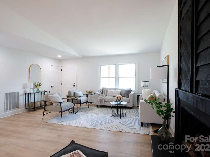 1757 Ashcroft Lane, Rock Hill, SC 29732.  MLS# CAR4252242, YatesRealty ID 12566. 