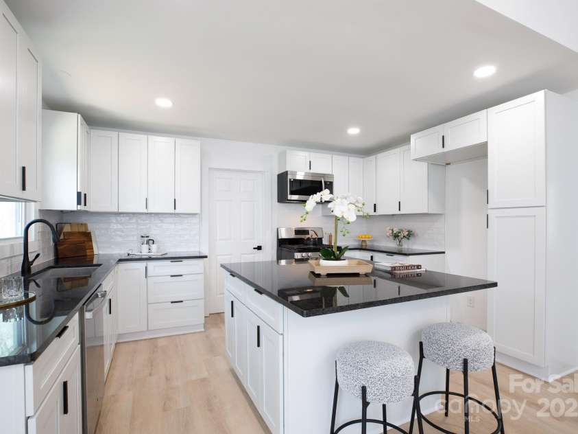 1757 Ashcroft Lane, Rock Hill, SC 29732.  MLS# CAR4252242, YatesRealty ID 12566. 