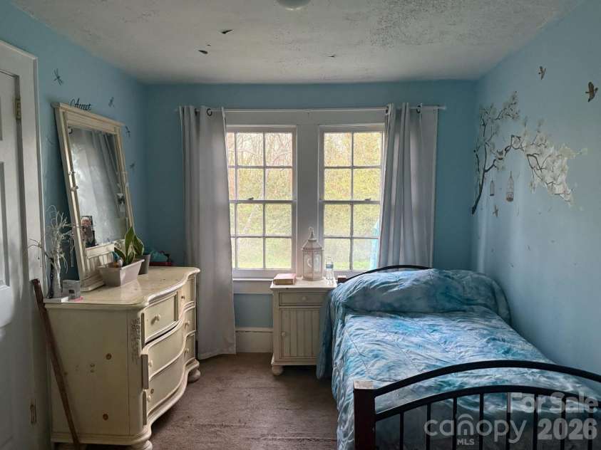 4932 Jane Avenue, Charlotte, NC 28269.  MLS# CAR4359077, YatesRealty ID 12566. 
