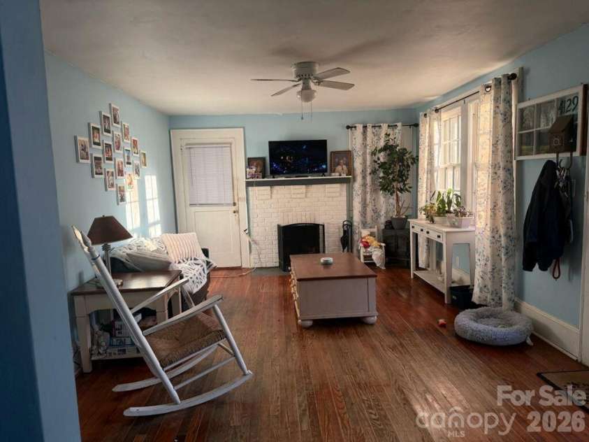 4932 Jane Avenue, Charlotte, NC 28269.  MLS# CAR4359077, YatesRealty ID 12566. 