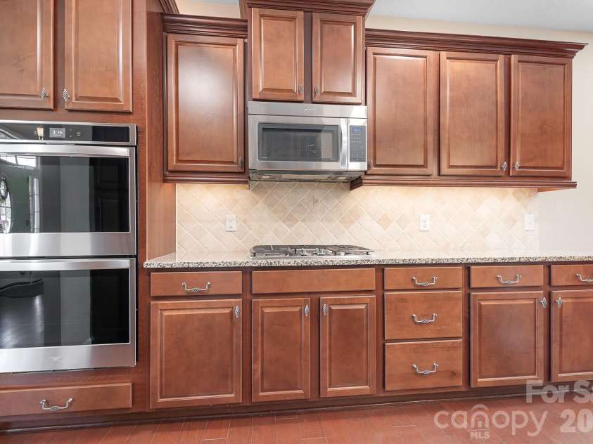 109 Edenton Lane, Mooresville, NC 28117.  MLS# CAR4361230, YatesRealty ID 12567. 