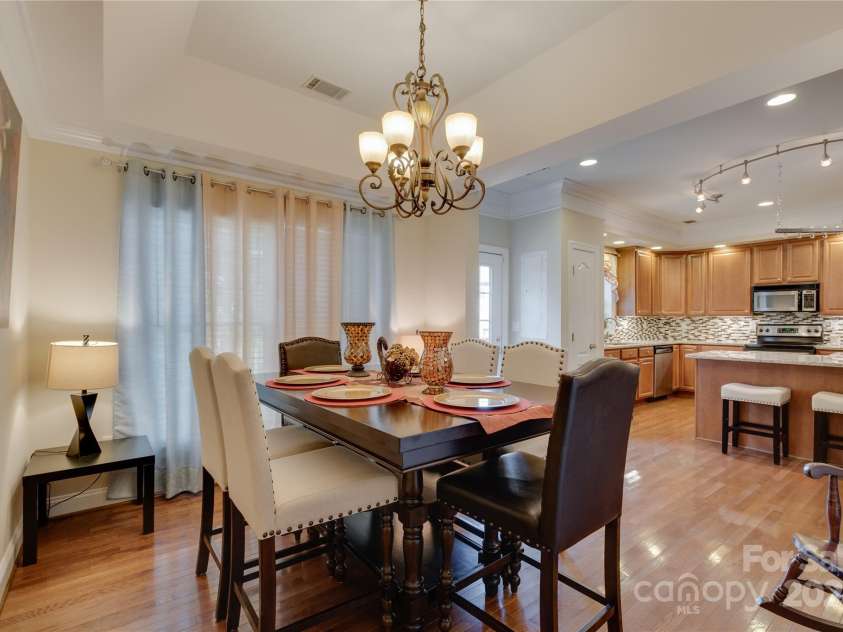 4335 Laurel Hill Lane, Charlotte, NC 28217.  MLS# CAR4201365, YatesRealty ID 12567. 