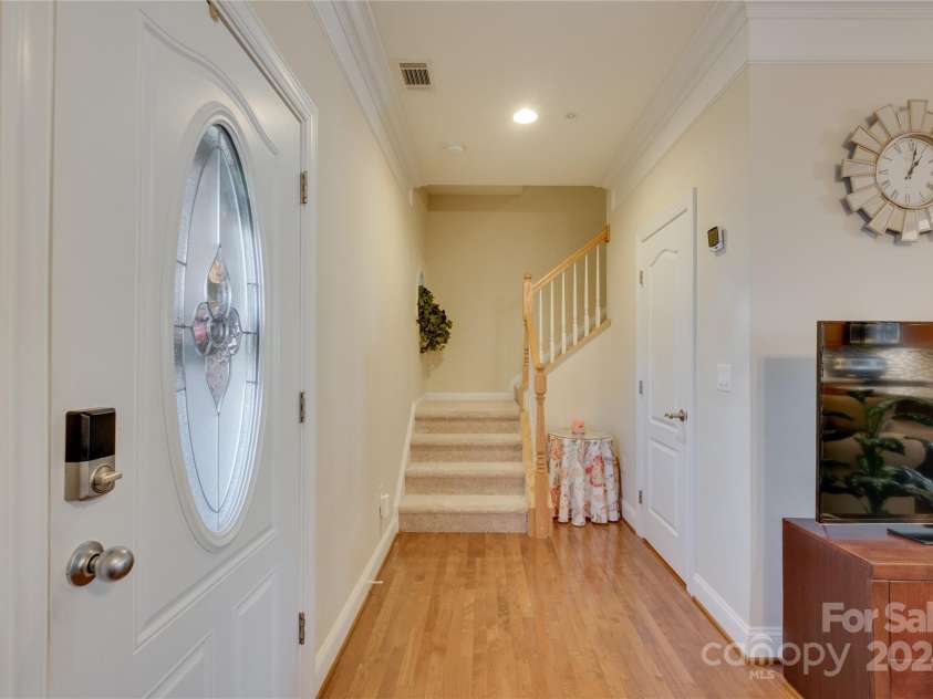 4335 Laurel Hill Lane, Charlotte, NC 28217.  MLS# CAR4201365, YatesRealty ID 12567. 