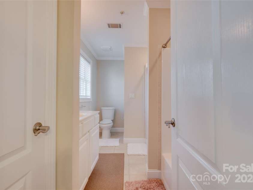 4335 Laurel Hill Lane, Charlotte, NC 28217.  MLS# CAR4201365, YatesRealty ID 12567. 