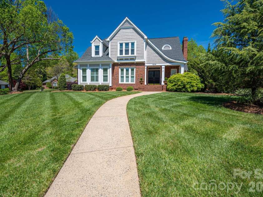 1242 Lochshire Lane, Gastonia, NC 28054.  MLS# CAR4366491, YatesRealty ID 12568. 