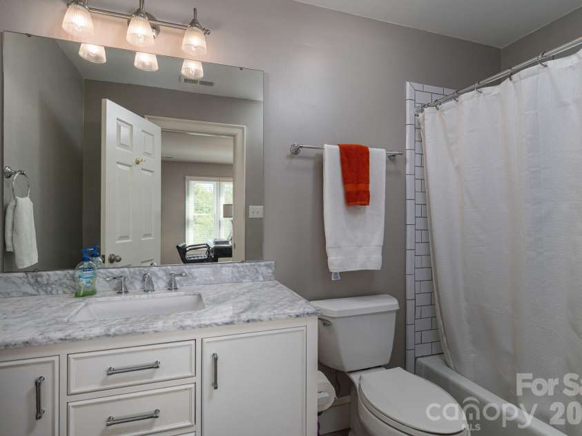 1242 Lochshire Lane, Gastonia, NC 28054.  MLS# CAR4366491, YatesRealty ID 12568. 