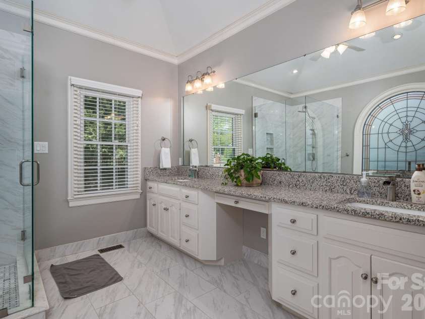 1242 Lochshire Lane, Gastonia, NC 28054.  MLS# CAR4366491, YatesRealty ID 12568. 