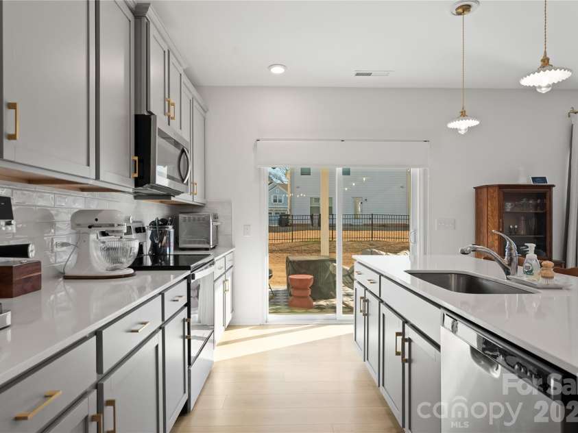 567 Scotch Meadows Loop, Monroe, NC 28110.  MLS# CAR4355238, YatesRealty ID 12569. 