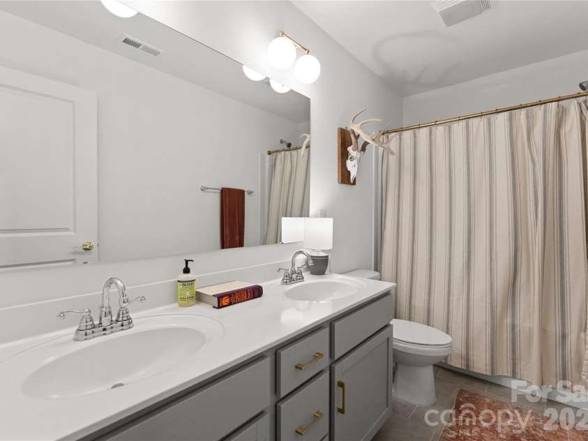 567 Scotch Meadows Loop, Monroe, NC 28110.  MLS# CAR4355238, YatesRealty ID 12569. 