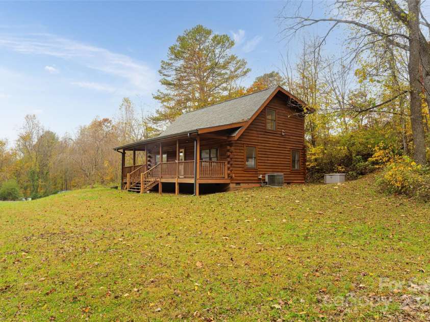 16 Mieko Drive, Candler, NC 28715.  MLS# CAR4195556, YatesRealty ID 1257. 