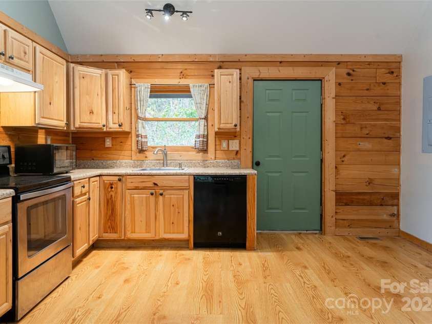 16 Mieko Drive, Candler, NC 28715.  MLS# CAR4195556, YatesRealty ID 1257. 