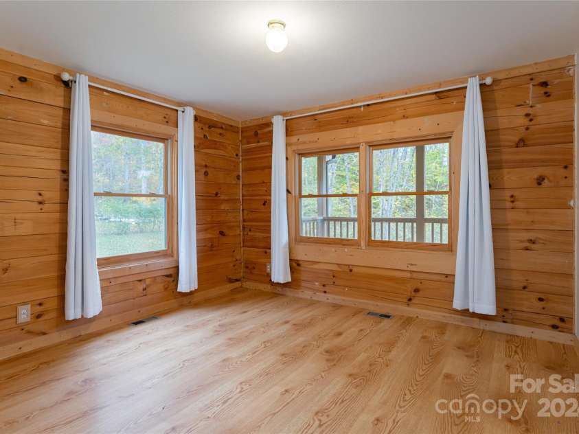 16 Mieko Drive, Candler, NC 28715.  MLS# CAR4195556, YatesRealty ID 1257. 