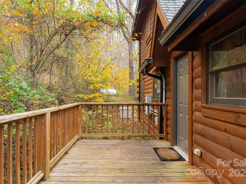 16 Mieko Drive, Candler, NC 28715.  MLS# CAR4195556, YatesRealty ID 1257. 