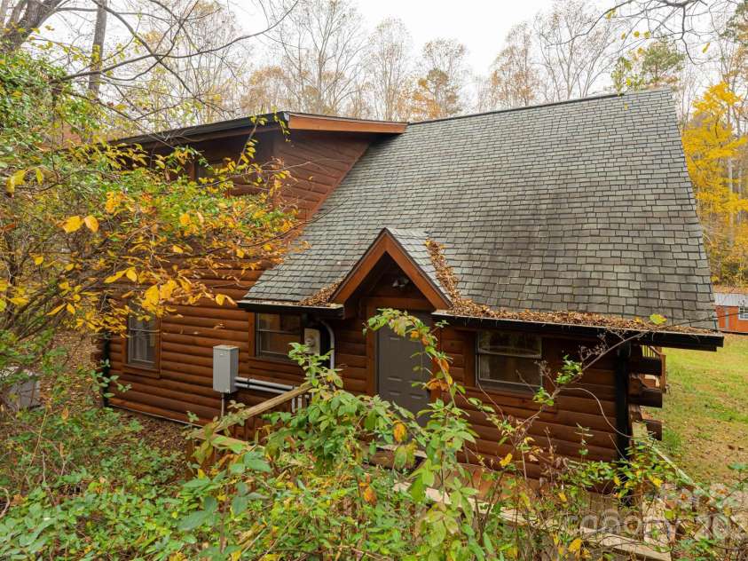 16 Mieko Drive, Candler, NC 28715.  MLS# CAR4195556, YatesRealty ID 1257. 