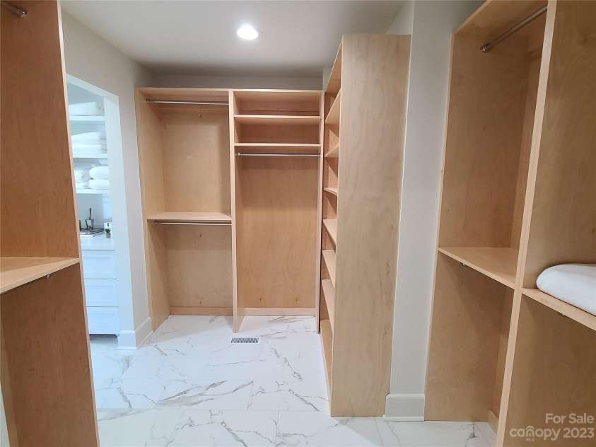 902 Ashe Avenue, Newton, NC 28658.  MLS# CAR4103600, YatesRealty ID 1257. 