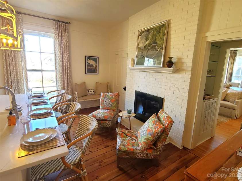 902 Ashe Avenue, Newton, NC 28658.  MLS# CAR4103600, YatesRealty ID 1257. 