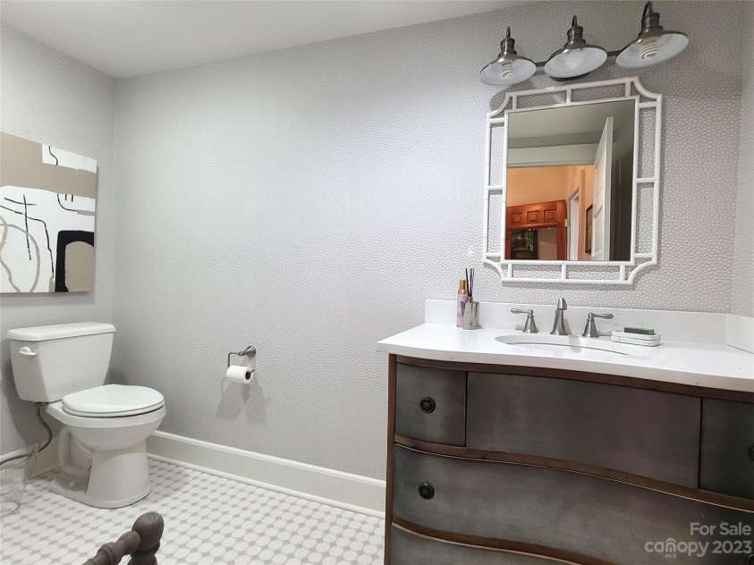 902 Ashe Avenue, Newton, NC 28658.  MLS# CAR4103600, YatesRealty ID 1257. 